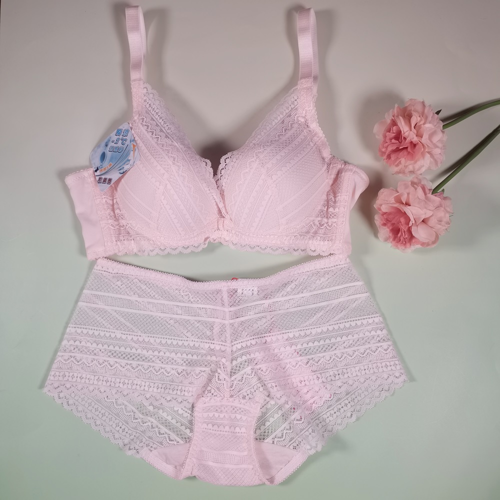 純色繁簡軟鋼圈調整型內衣