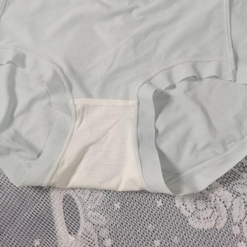 Low-rise 100% cotton and silk underwear with 7A antibacterial property