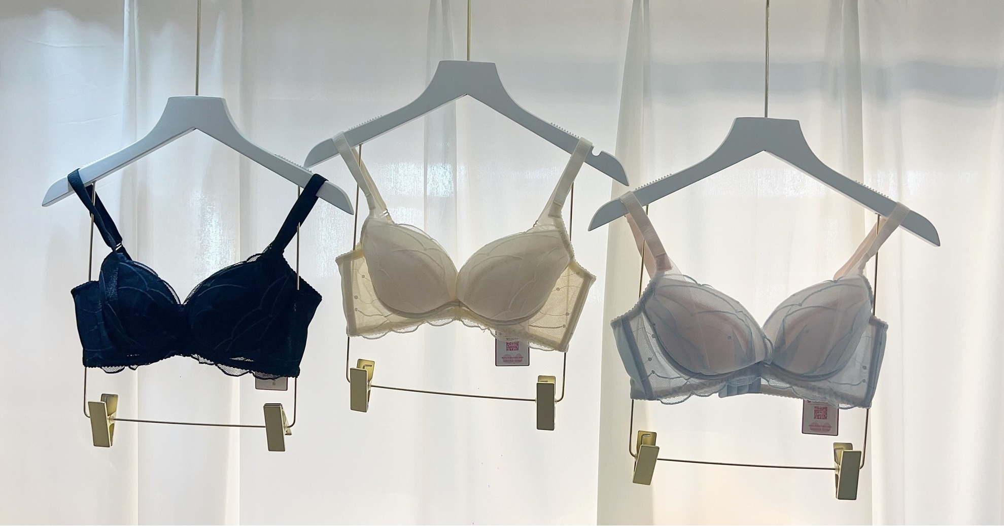 PUSH UP集中調整型內衣